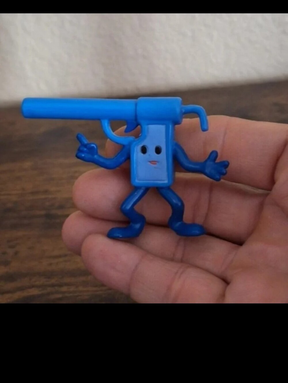Rare & Hard To Find 2002 Misfit Toy Jelly Squirt Gun-PVC Figure
